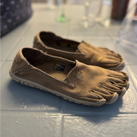 Sold - Picture 4 of 7